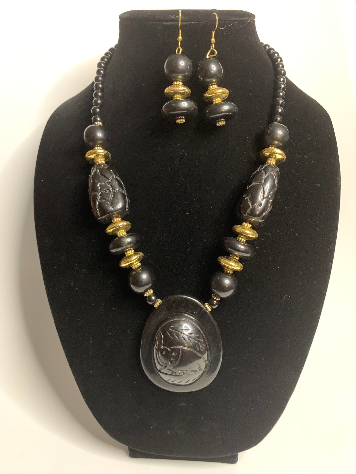 "African Elephant" Pendant Necklace Sets with Gold Accents