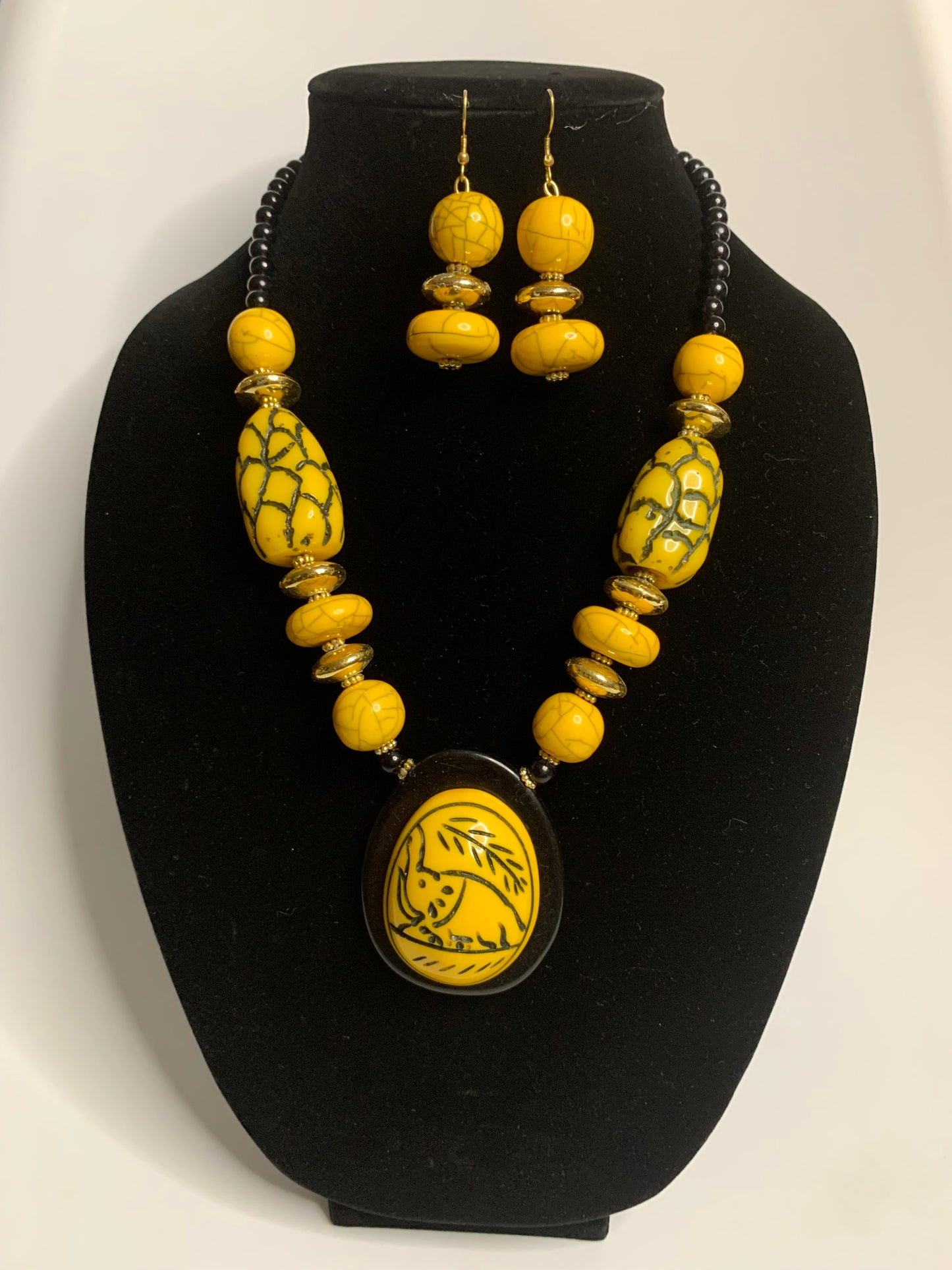 "African Elephant" Pendant Necklace Sets with Gold Accents